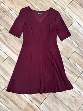 connected apparel Women's V-Neck Midi Dress in Burgundy